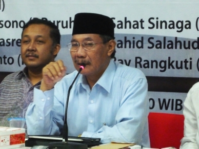 "...KH.Khorul Anam,Ketua PKNU dan Penulis Buku Skandal Imam Bonjol..." Foto By : Red NRMnews.com